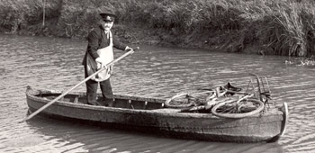 Tours of the Archive